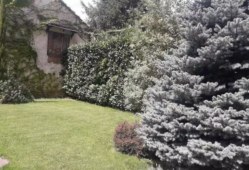 تختخواب و صبحانه Maison Lavande