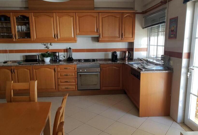 پانسیون Downtown Guest House