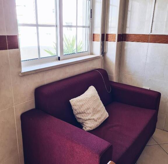 پانسیون Downtown Guest House