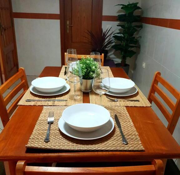 پانسیون Downtown Guest House