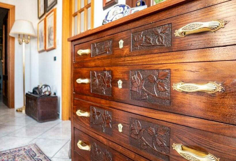 膳宿费 Le Rose Di Santina