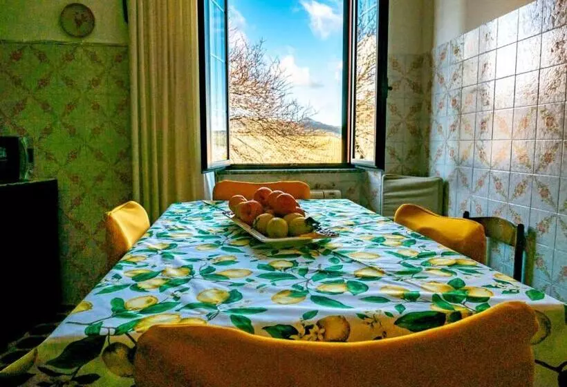 Majatalo Le Rose Di Santina