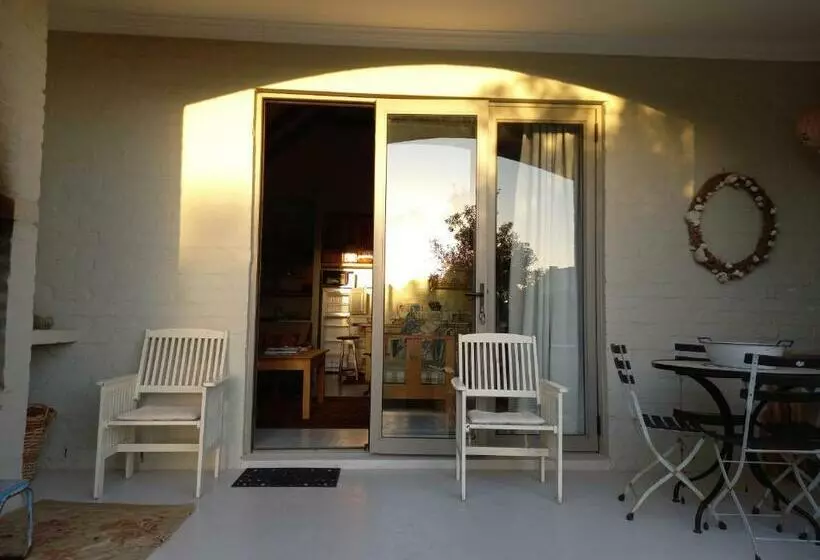 ペンション Nerf Af Cottage And Privates At Onrus , Hermanus