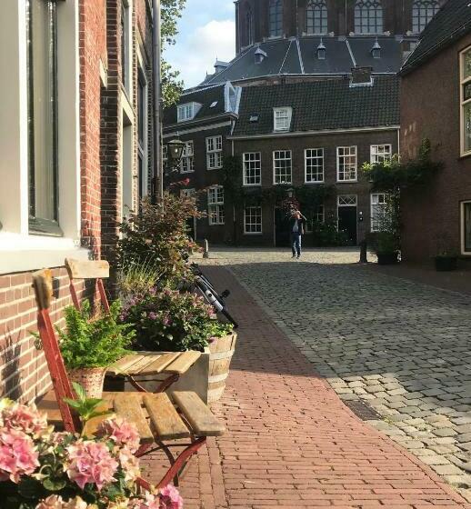 Aamiaismajoitus (B&B) De Pelgrimsplaats