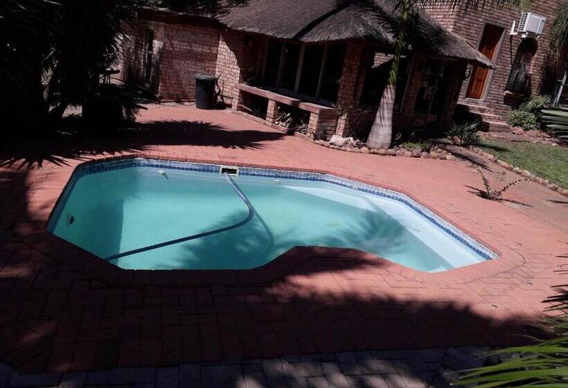 Пансион Burgersfort Gastehuis