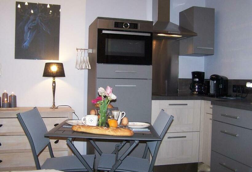 膳宿费 Le Cheval Bleu