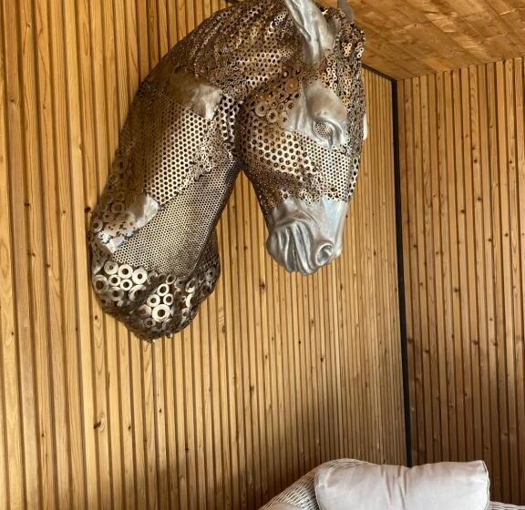 膳宿费 Le Cheval Bleu