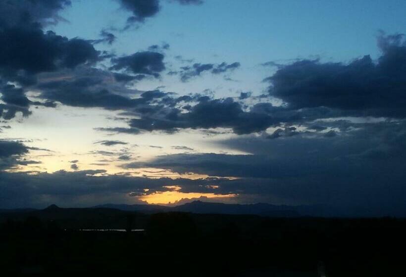 膳宿费 Roscommon Guest House