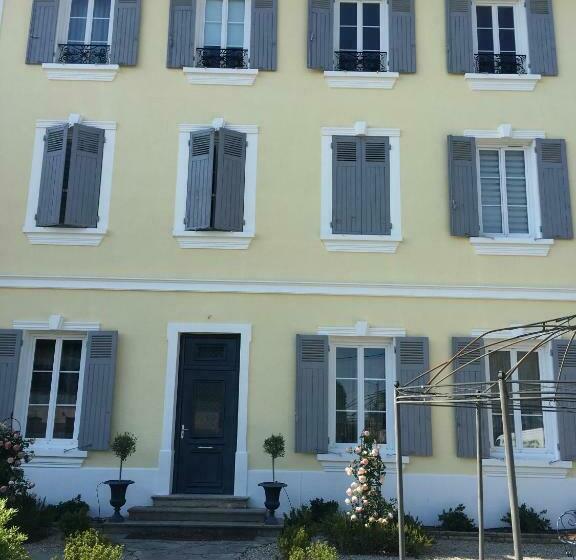 פנסיון Villa Dufresne