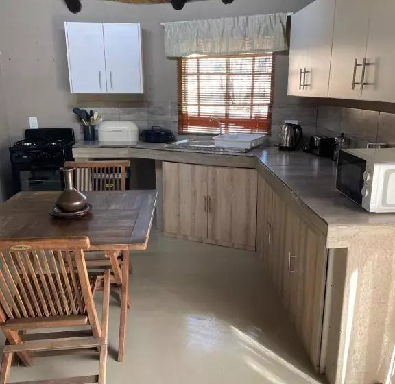 Lomakeskus Jock Of The Bushveld