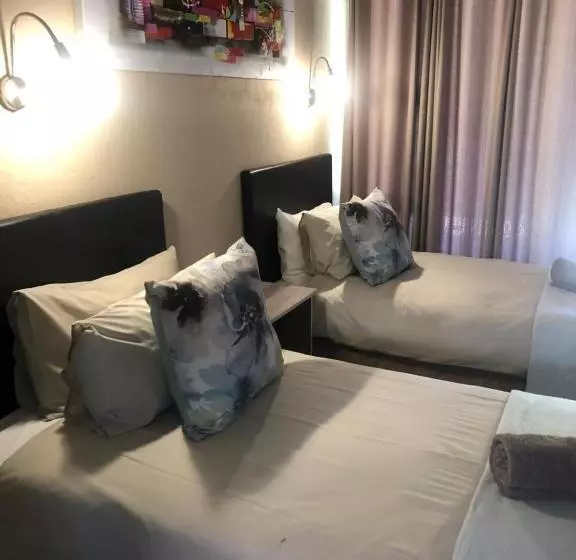 Lomakeskus Jock Of The Bushveld