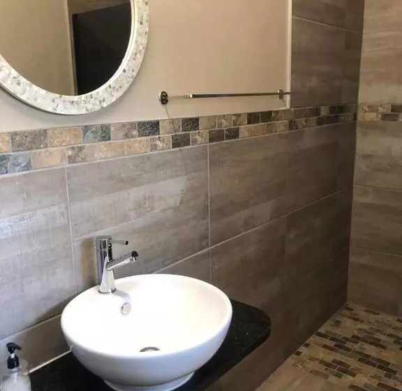 Lomakeskus Jock Of The Bushveld