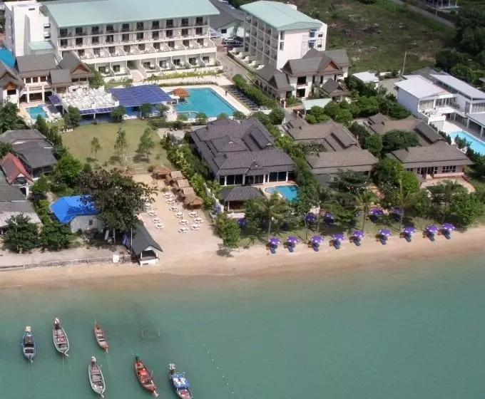 Chalong Beach Hotel & Spa