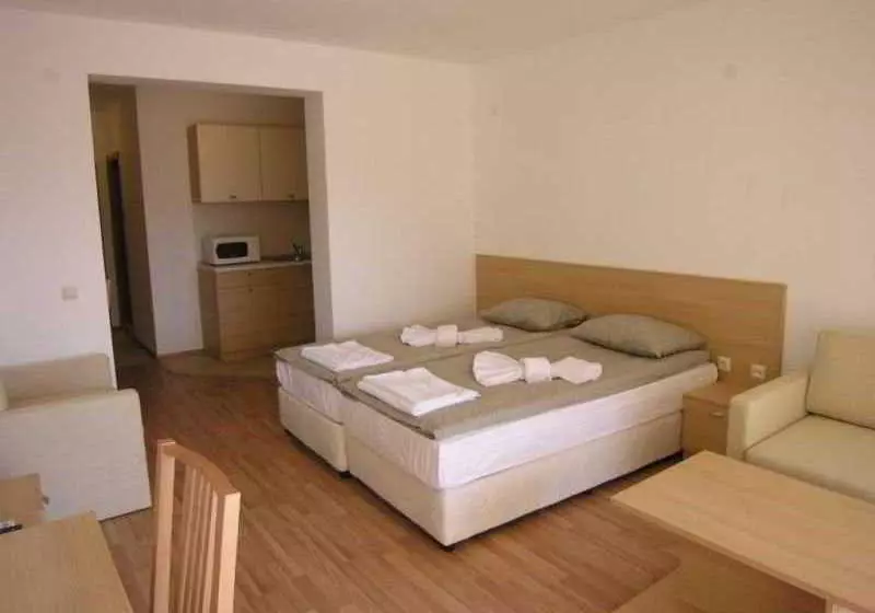 Corsica Aparment Complex