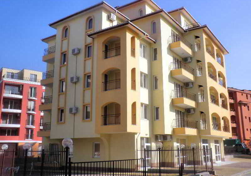Corsica Aparment Complex