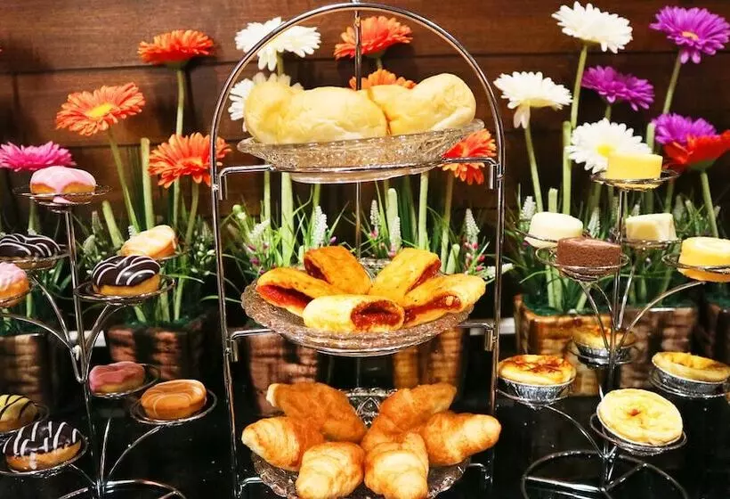 Aiyaree Place Hotel Sha Plus