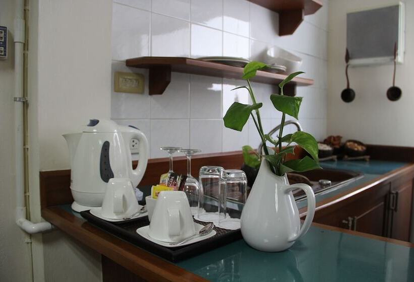 B.s. Court Hotel Sathorn