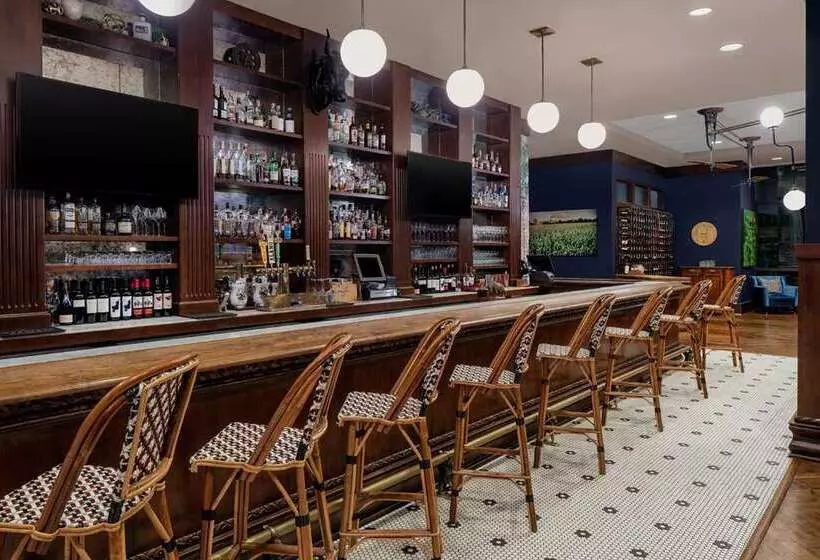 فندق Embassy Suites San Antonio Riverwalk Downtown