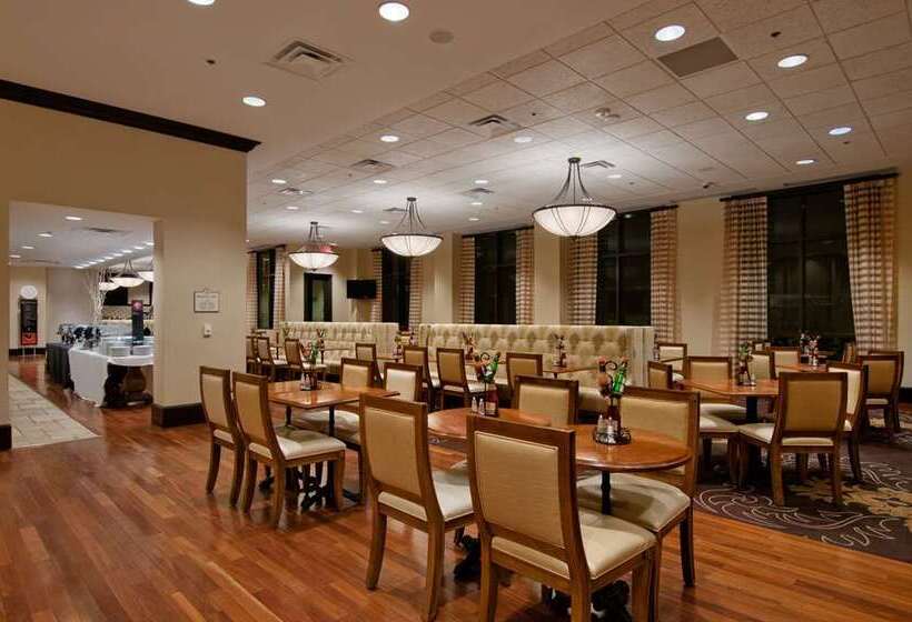 فندق Embassy Suites San Antonio Riverwalk Downtown