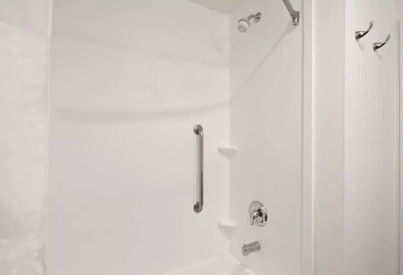 호텔 Hampton Inn & Suites Chino Hills