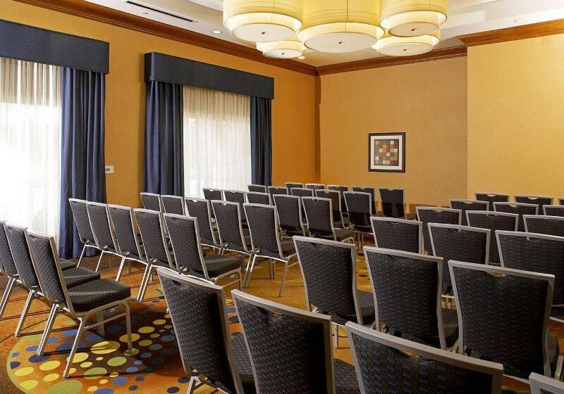 هتل Hilton Garden Inn Dallas/arlington