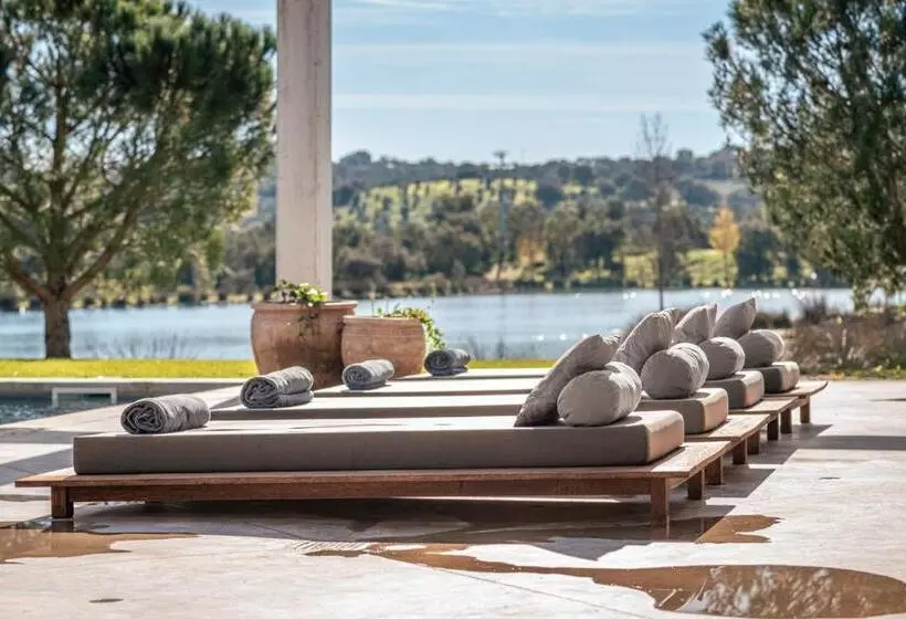 Отель L'and Vineyards