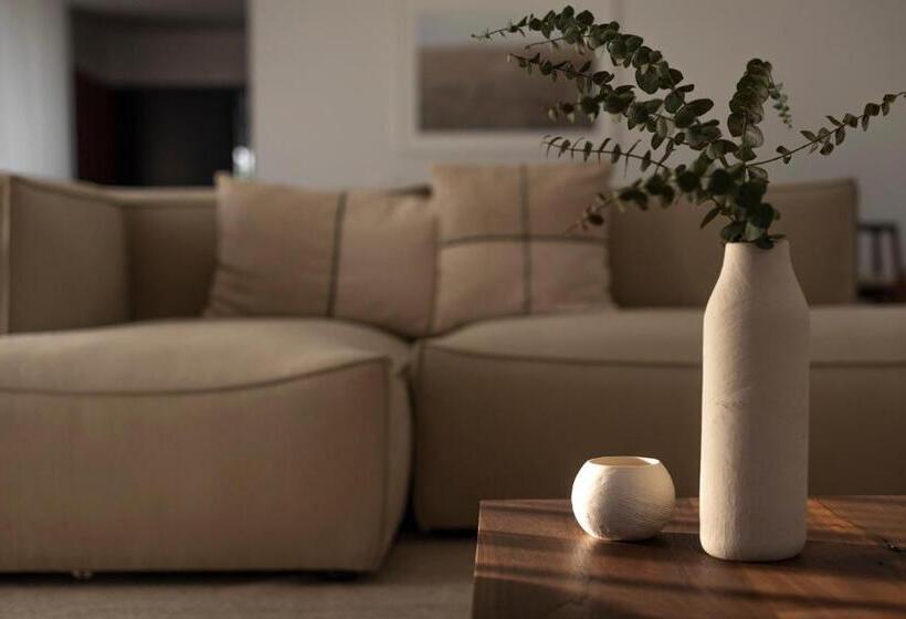 هتل L'and Vineyards