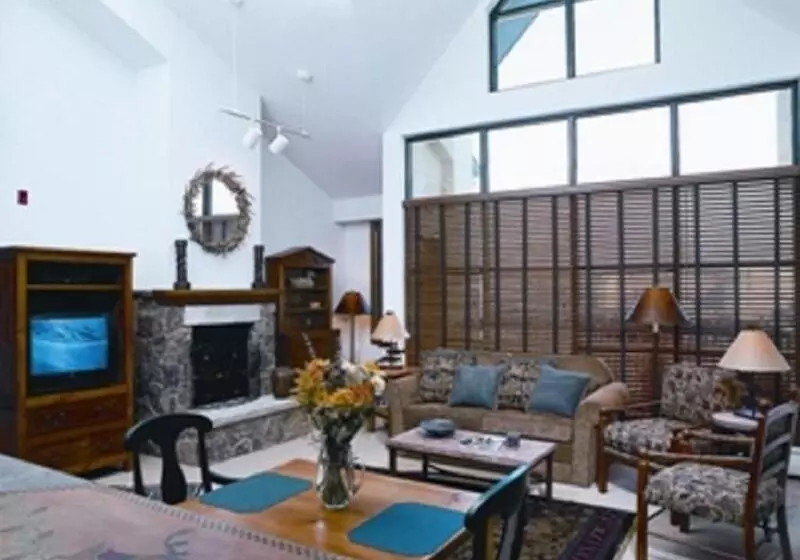 Szálloda Lodge At Brookside