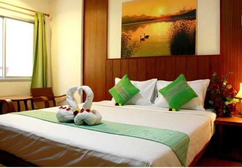 ホテル NNC Patong Inn