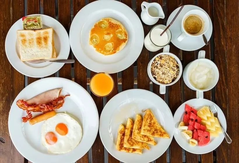 בית מלון כפרי Promtsuk Buri