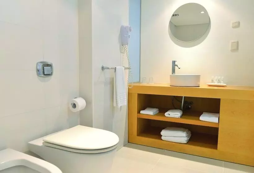 ホテル Rochester M