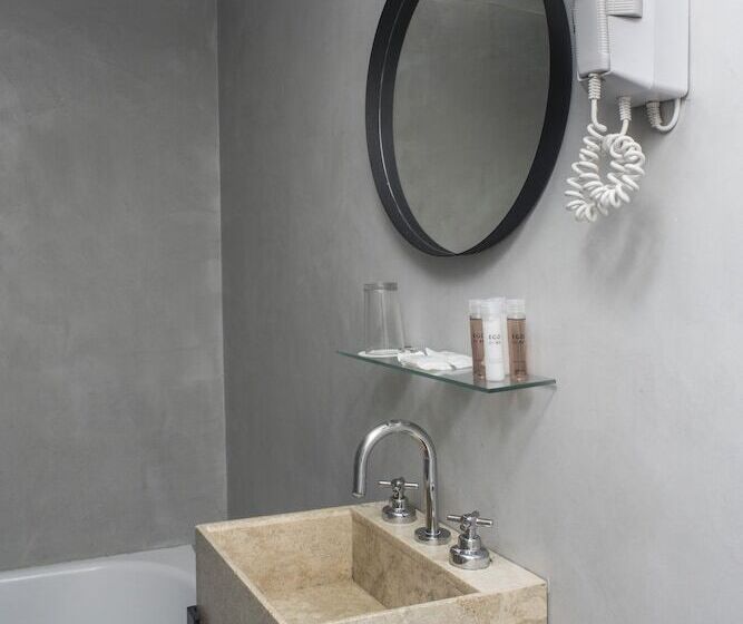 ホテル Rochester  M