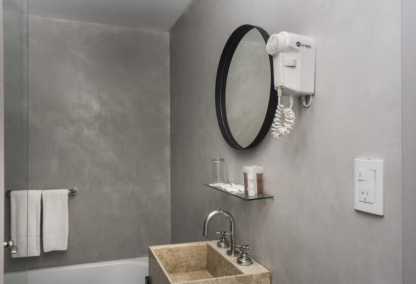 ホテル Rochester  M