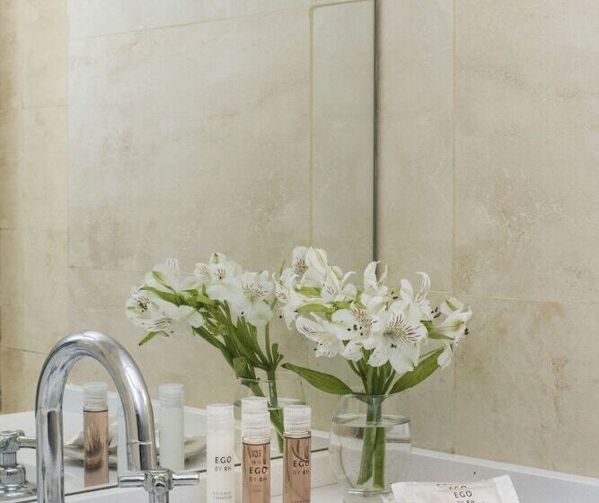 ホテル Rochester  M