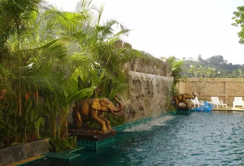 ホテル Sm Resort Phuket