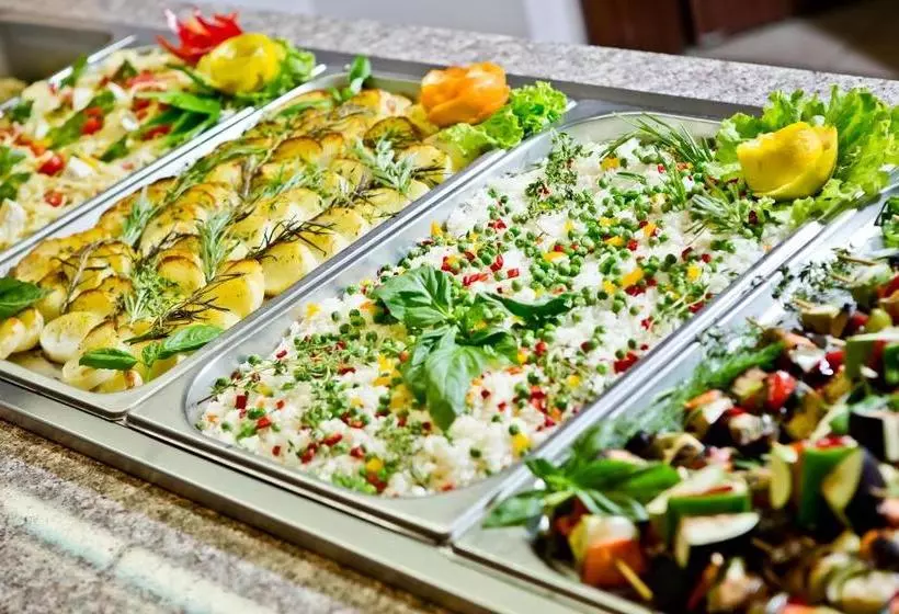 Отель Saint George Palace