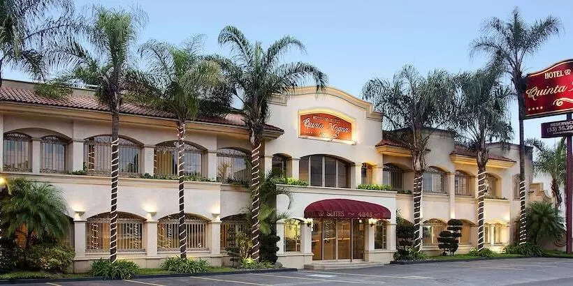 Отель & Suites Quinta Magna