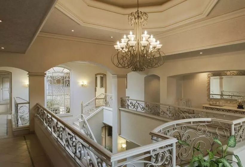 Отель & Suites Quinta Magna