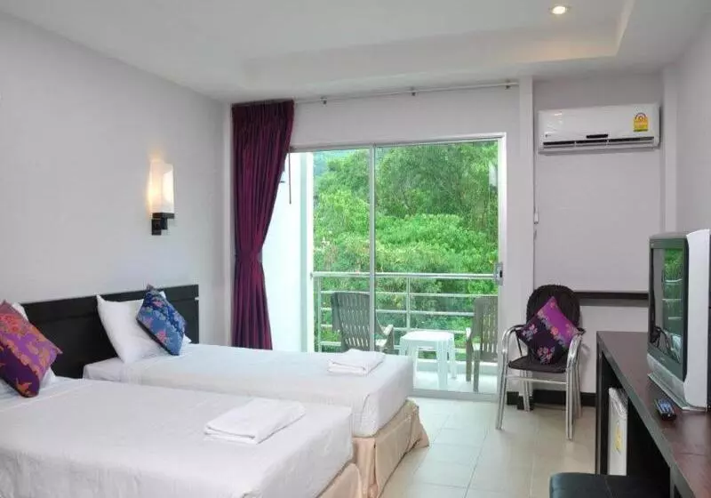 Hotel The Natural Resort