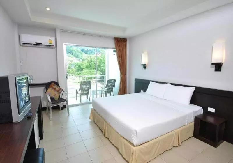 Hotel The Natural Resort