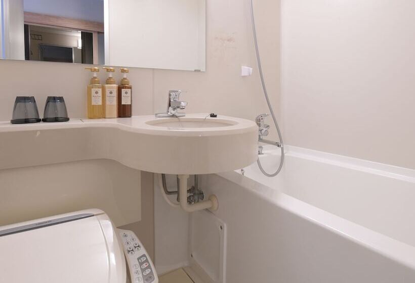 Отель Vessel Inn Asakusa Tsukuba Express