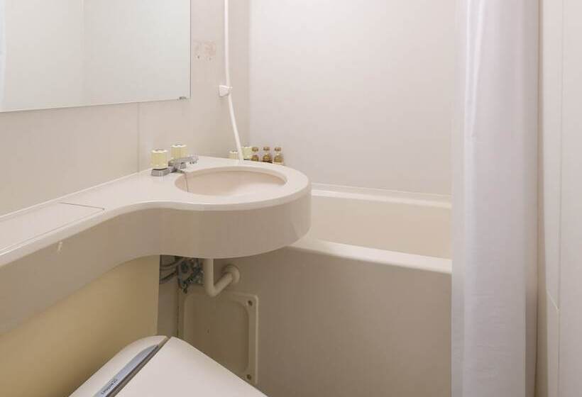 Отель Vessel Inn Asakusa Tsukuba Express