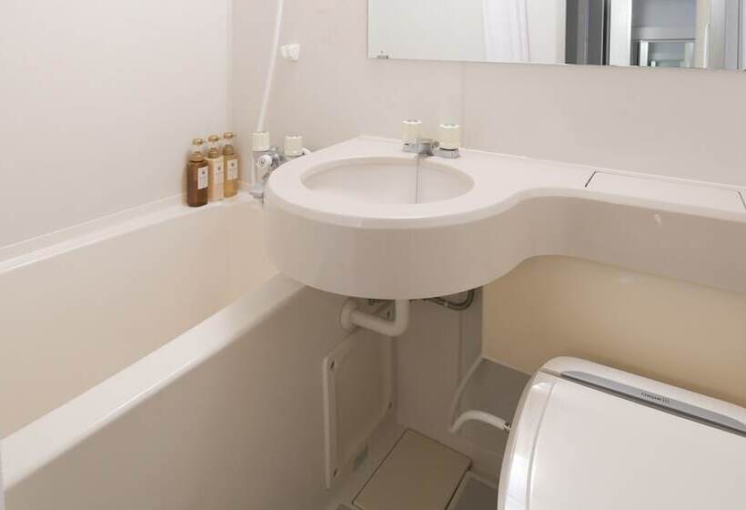 Отель Vessel Inn Asakusa Tsukuba Express