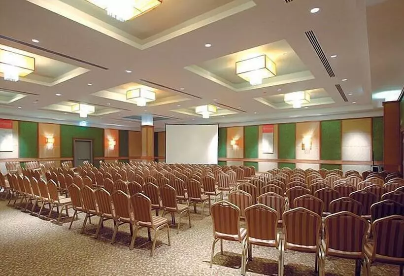 Kaya Artemis Resort & Casino