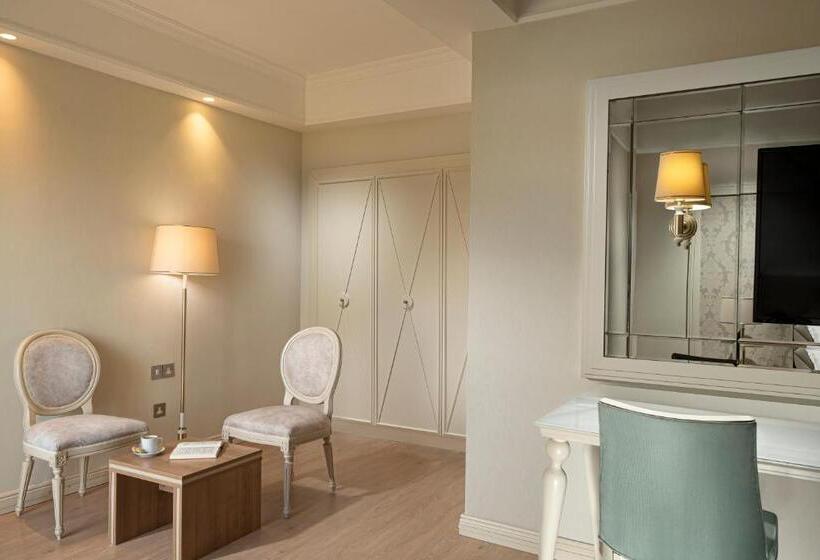 Kaya Artemis Resort & Casino