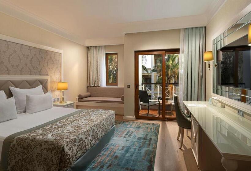 Kaya Artemis Resort & Casino