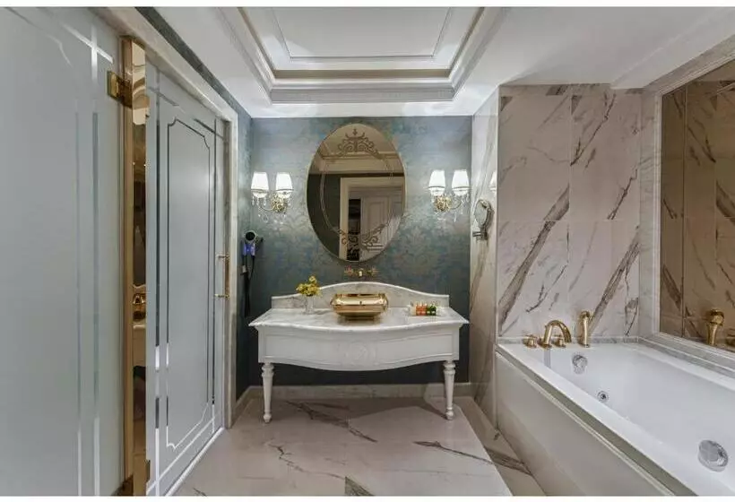 Kaya Artemis Resort & Casino