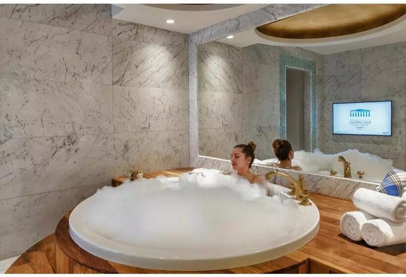 Kaya Artemis Resort & Casino