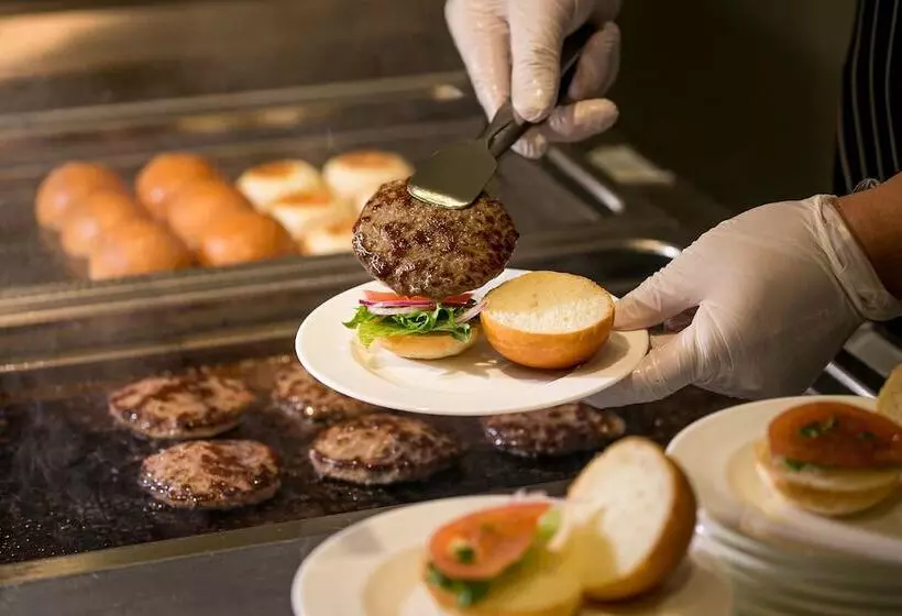 Oriental Hotel Tokyo Bay