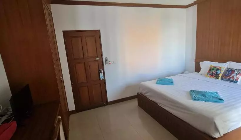 Pipikuku Hotel & Restaurant